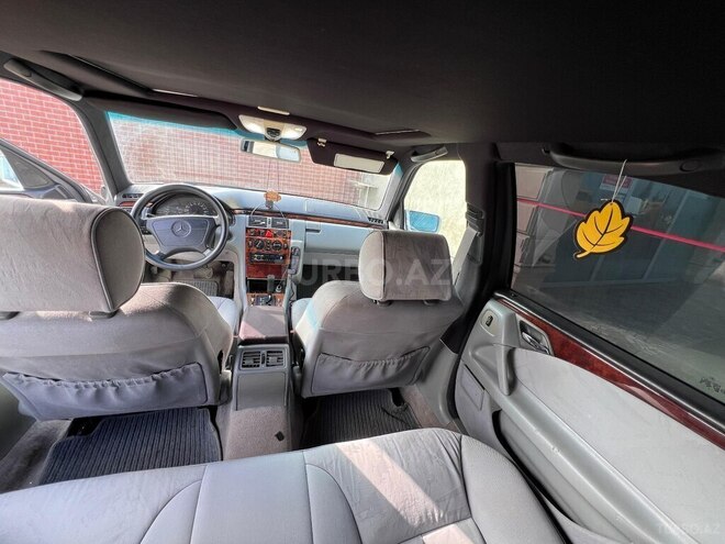 Mercedes E 220 d 1998, 508,192 km - 2.2 л - Sumqayıt