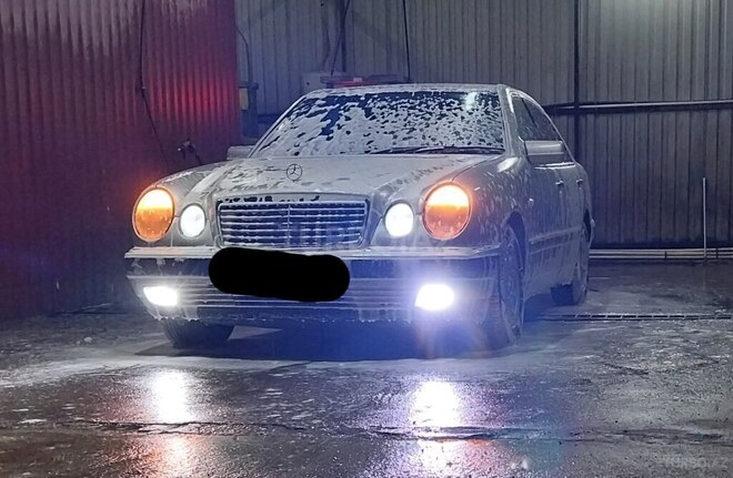 Mercedes E 220 d 1998, 508,192 km - 2.2 л - Sumqayıt