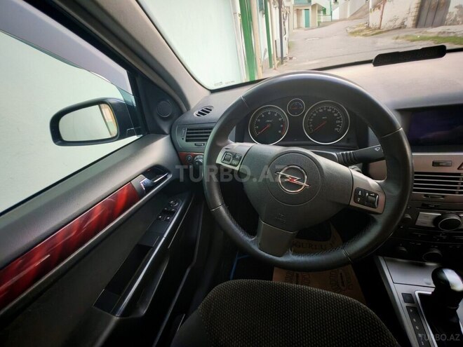 Opel Astra 2005, 225,000 km - 1.8 l - Göyçay