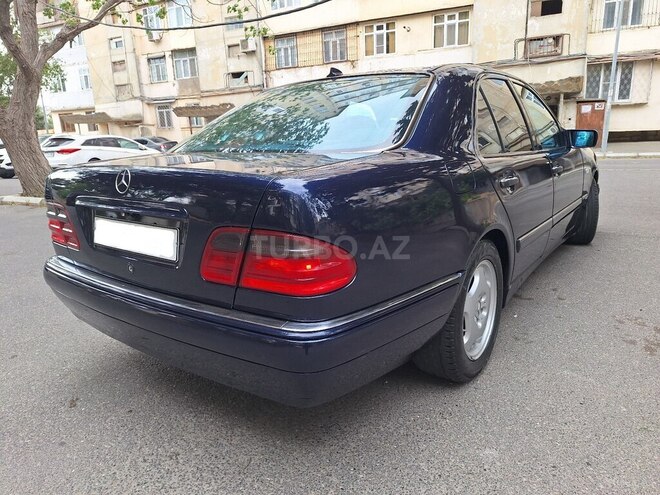 Mercedes E 240 1997, 450,000 km - 2.4 l - Bakı
