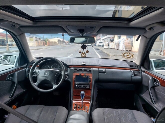 Mercedes E 220 d 2000, 244,000 km - 2.2 l - Şəki