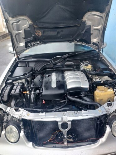 Mercedes E 220 d 2000, 244,000 km - 2.2 l - Şəki