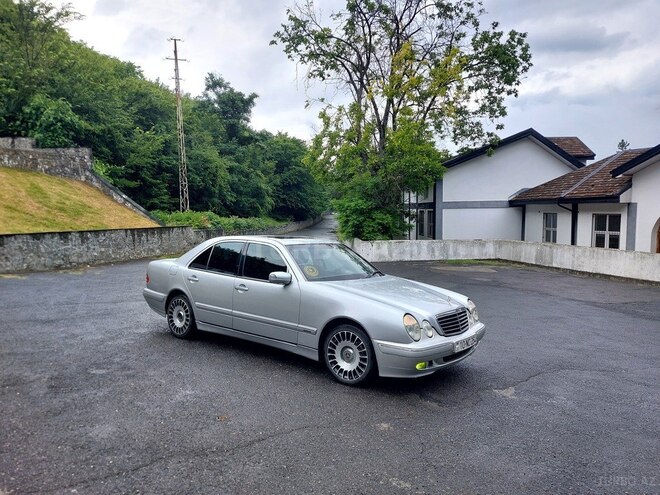 Mercedes E 220 d 2000, 244,000 km - 2.2 l - Şəki