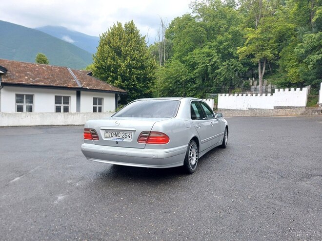 Mercedes E 220 d 2000, 244,000 km - 2.2 l - Şəki