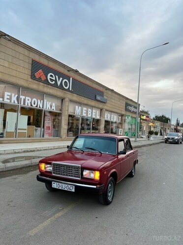LADA (VAZ) 2107 2007, 95,000 km - 1.6 l - Salyan