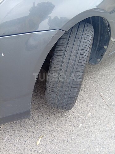 Toyota Corolla 2007, 285,000 km - 1.4 l - Bakı