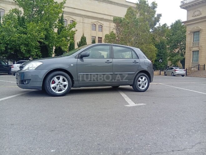 Toyota Corolla 2007, 285,000 km - 1.4 l - Bakı