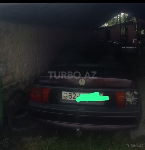 Opel Vectra 1994, 160,000 km - 1.6 l - Zaqatala