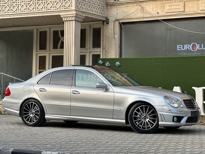 Mercedes E 320 2002, 286,000 km - 3.2 л - Bakı