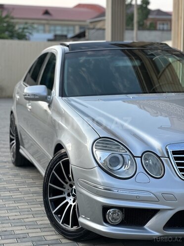 Mercedes E 320 2002, 286,000 km - 3.2 л - Bakı