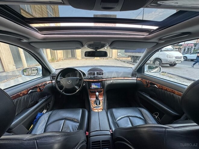 Mercedes E 320 2002, 286,000 km - 3.2 л - Bakı
