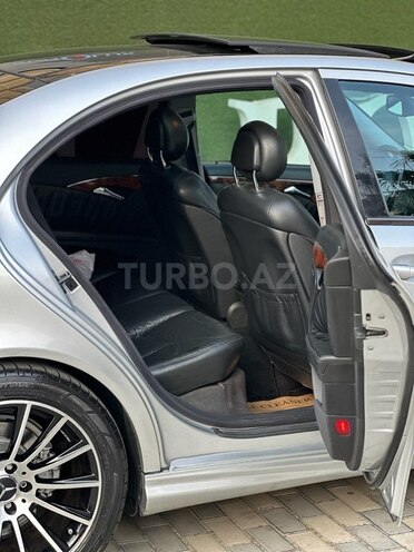 Mercedes E 320 2002, 286,000 km - 3.2 л - Bakı