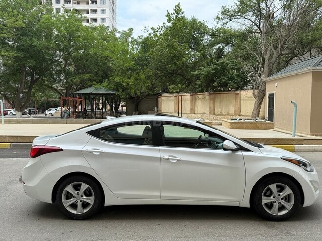 Hyundai Elantra 2016, 164,153 km - 1.8 л - Bakı