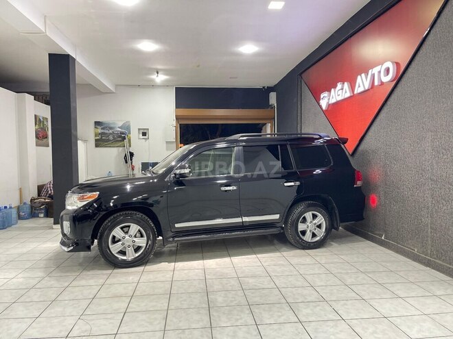 Toyota Land Cruiser-4