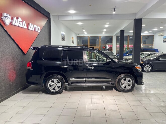 Toyota Land Cruiser-3