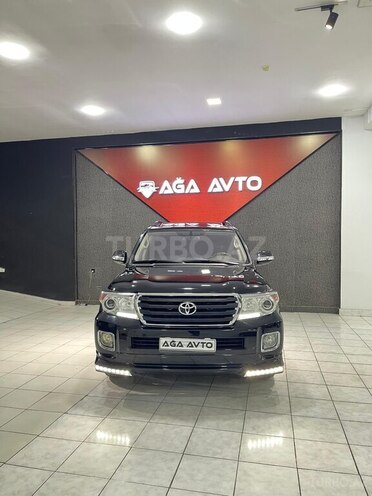 Toyota Land Cruiser-7
