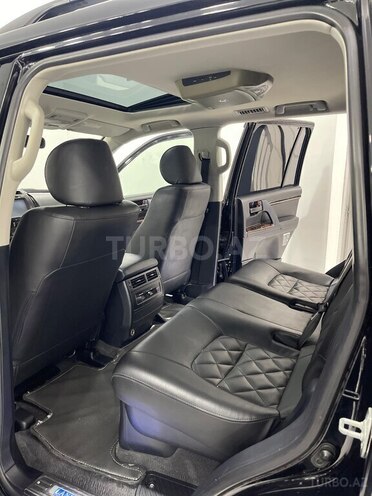 Toyota Land Cruiser-14