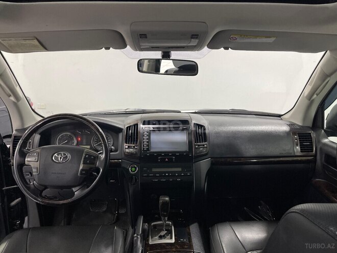 Toyota Land Cruiser-19