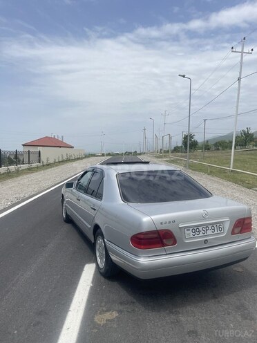 Mercedes E 230 1997, 360,000 km - 2.3 l - Bakı