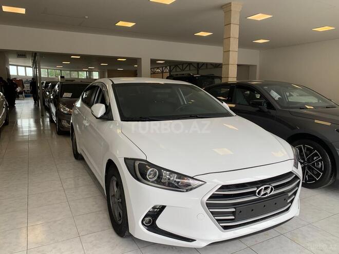 Hyundai Avante 2016, 120,800 km - 1.6 l - Bakı