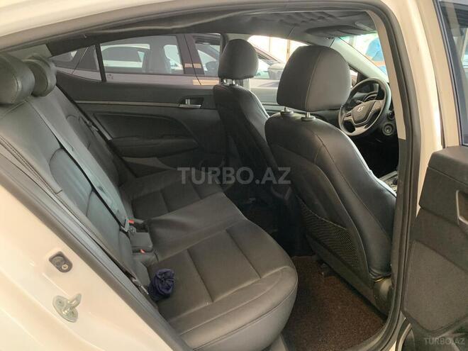 Hyundai Avante 2016, 120,800 km - 1.6 l - Bakı