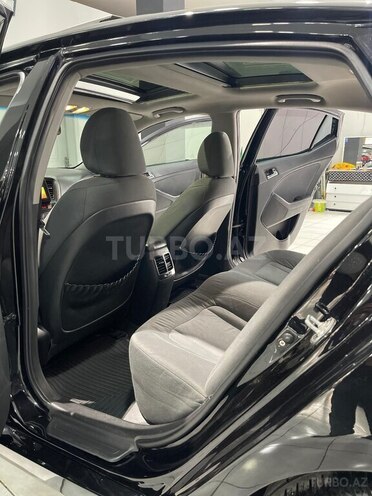 Kia Optima-13