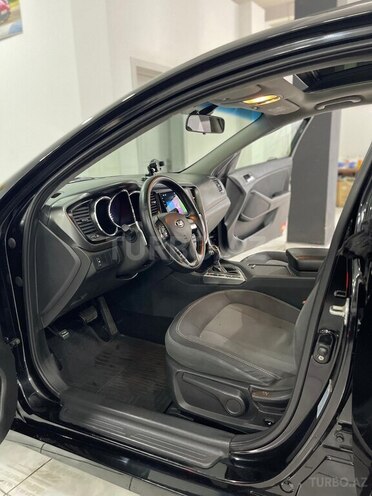 Kia Optima-11