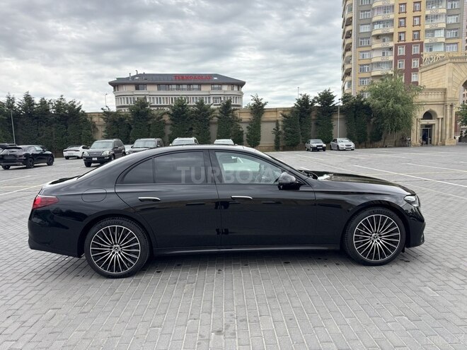 Mercedes E 300 e-4