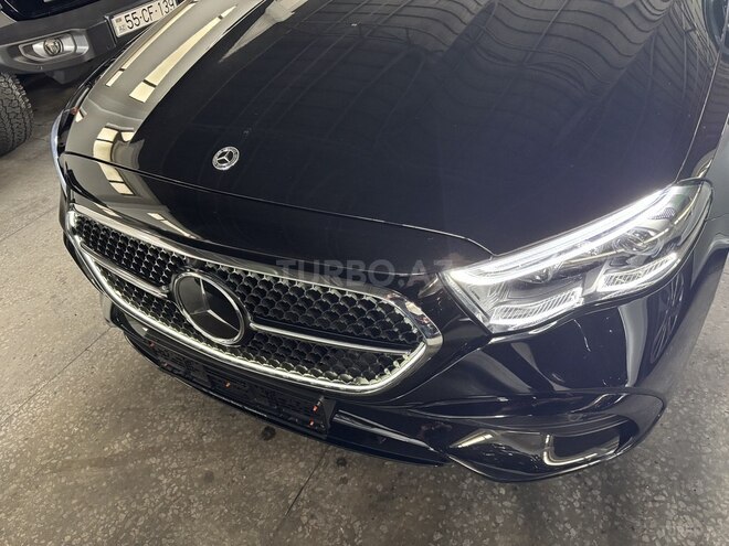 Mercedes E 300 e-10