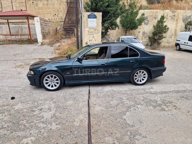 BMW 528 1998, 175,000 km - 2.8 l - Bakı