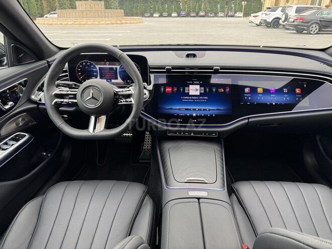 Mercedes E 300 e-13
