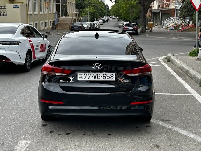 Hyundai Elantra 2017, 130,000 km - 2.0 l - Bakı