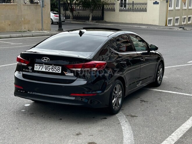 Hyundai Elantra 2017, 130,000 km - 2.0 l - Bakı