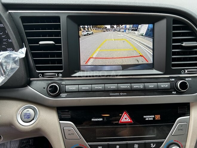 Hyundai Elantra 2017, 130,000 km - 2.0 l - Bakı