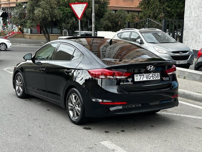 Hyundai Elantra 2017, 130,000 km - 2.0 l - Bakı