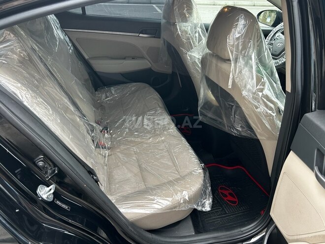 Hyundai Elantra 2017, 130,000 km - 2.0 l - Bakı