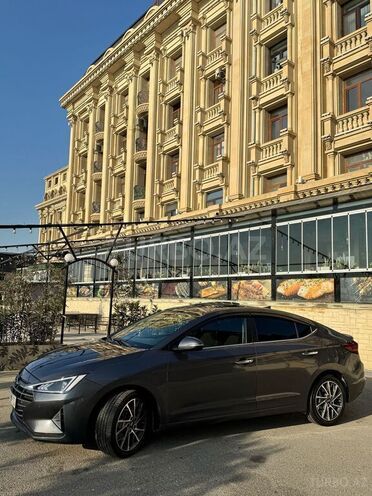 Hyundai Elantra 2019, 176,000 km - 2.0 l - Bakı