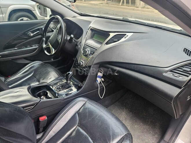 Hyundai Grandeur 2012, 280,000 km - 2.4 l - Bakı