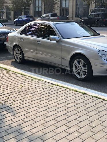 Mercedes E 270 2003, 540,000 km - 2.7 l - Bakı