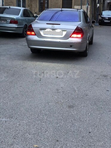 Mercedes E 270 2003, 540,000 km - 2.7 l - Bakı