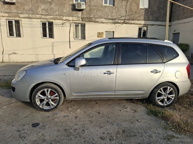 Kia Carens 2006, 280,000 km - 2.0 l - Bakı