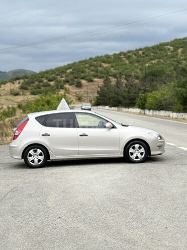 Hyundai i30 2011, 198,000 km - 1.6 l - Ağsu