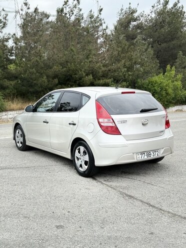 Hyundai i30 2011, 198,000 km - 1.6 l - Ağsu