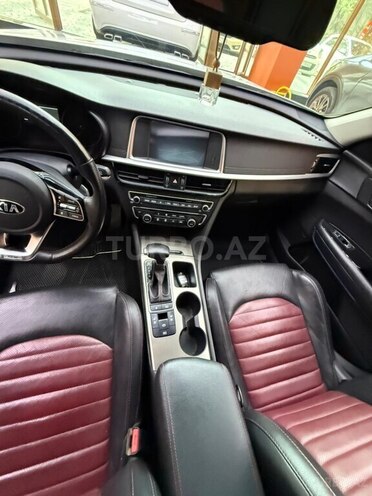 Kia K5-10