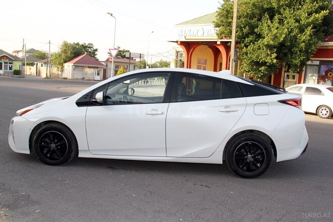 Toyota Prius 2017, 69,000 km - 1.8 l - Bakı