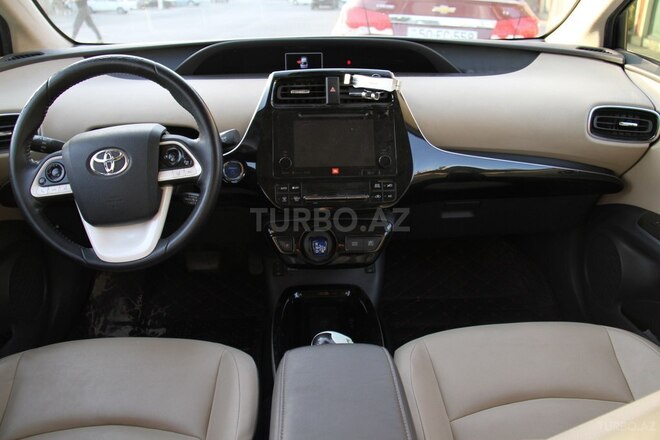Toyota Prius 2017, 69,000 km - 1.8 l - Bakı