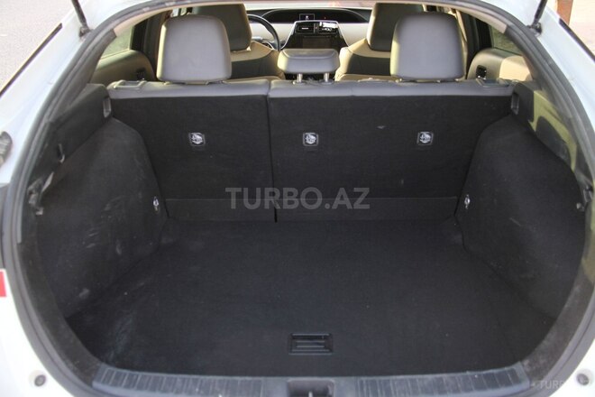 Toyota Prius 2017, 69,000 km - 1.8 l - Bakı