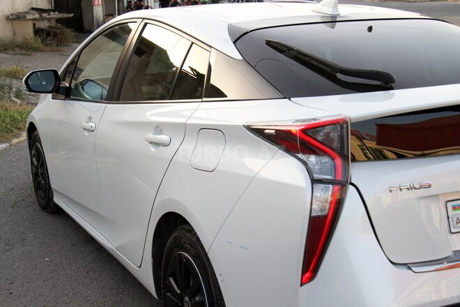 Toyota Prius 2017, 69,000 km - 1.8 l - Bakı