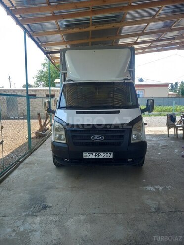 Ford Transit-1