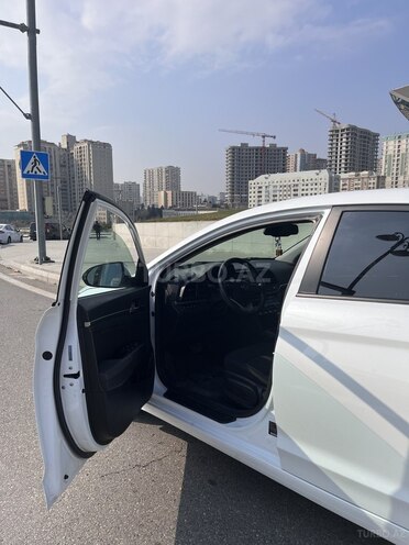 Hyundai Elantra 2020, 39,429 km - 2.0 л - Bakı